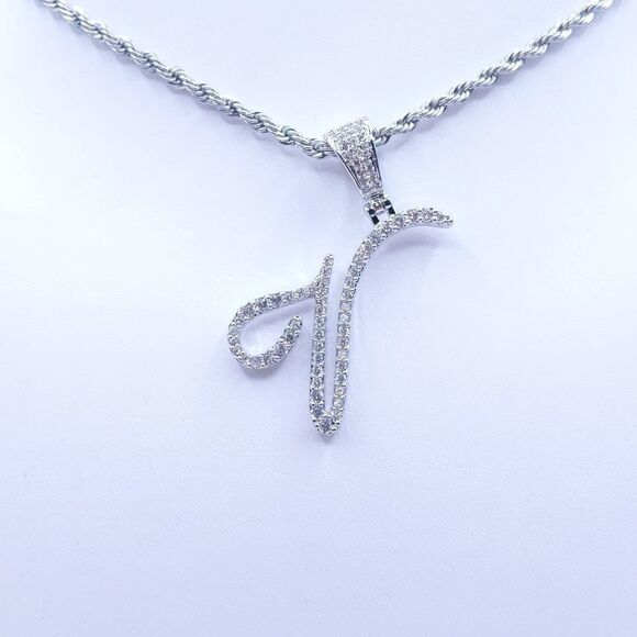 18"Rope Chain - White Finish Cursive V. Initial - Picture 4 of 8